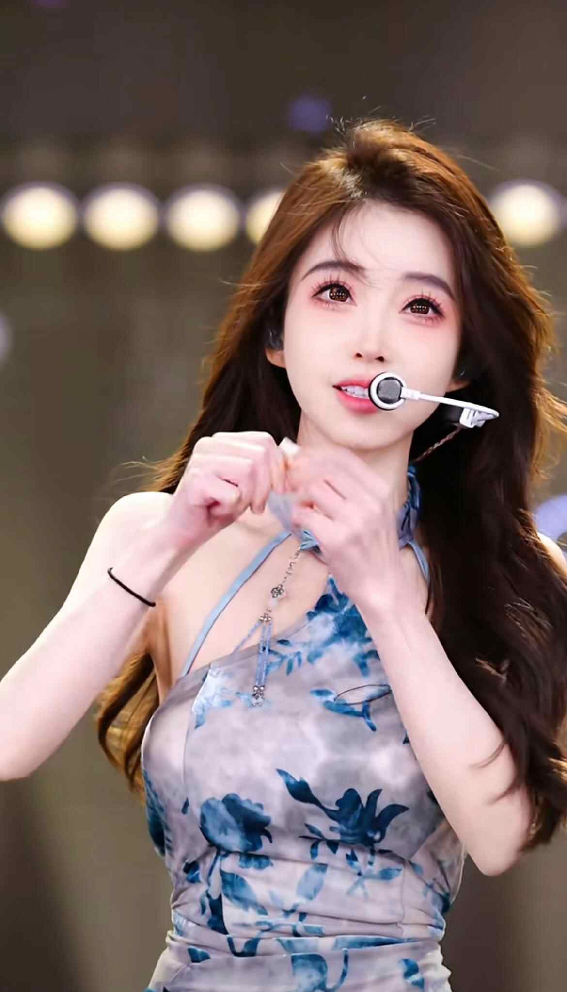 网红歌手冯提莫自曝癌症复发并转移:已经做过手术