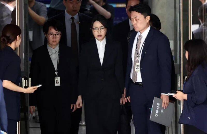 尹锡悦宣布戒严当晚,金建希与其激烈争吵,称“一切因你毁了”