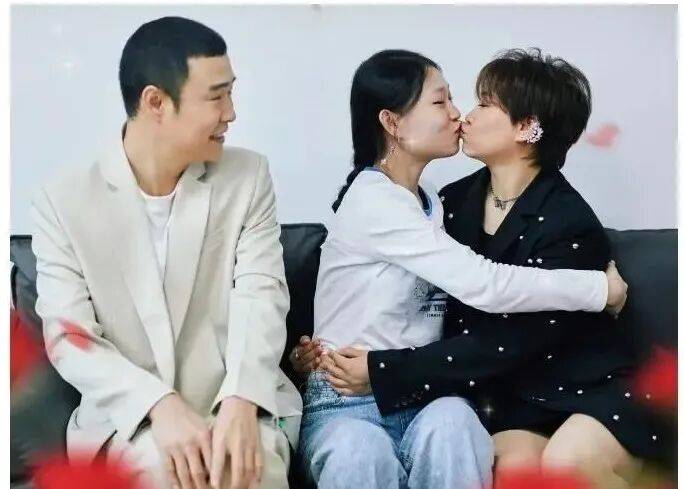 小沈阳坦言，无法接受20岁女儿沈佳润谈恋爱：光想象那个画面就已“两眼一黑”！